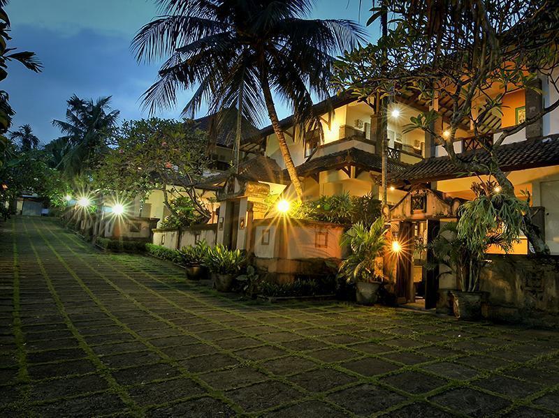 Dewi Sinta Hotel y Restaurante Tanah Lot Exterior foto